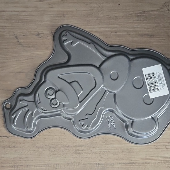 NWT Wilton Disney Frozen Olaf Giant Cookie Pan approx 12.5 inches x 8 inches - Picture 5 of 5
